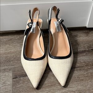 Steve Madden Cream and Black Pointed Kitten Pumps